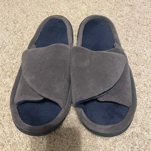 Mens Isotoner Slipper